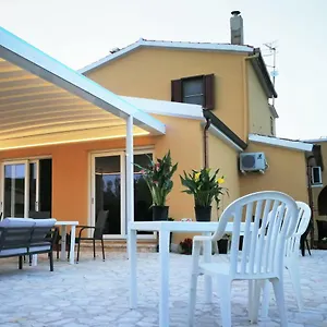 Fiori Di Pesco Bed & Breakfast